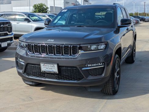 New 2025 Jeep Grand Cherokee Limited image 7