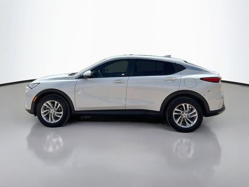 Used 2024 Buick Envista Preferred w/ Convenience II Package FWD image 4