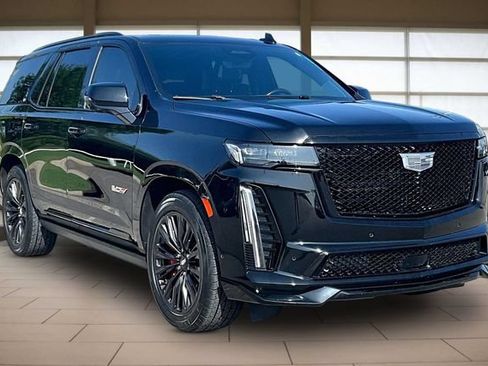 Used 2023 Cadillac Escalade V w/ LPO, ONYX Package AWD/4WD image 12