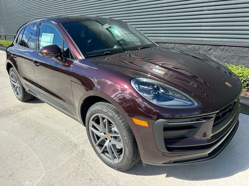 Used 2026 Porsche Macan AWD/4WD image 11