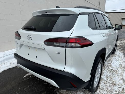 Used 2026 Toyota Corolla Cross LE w/ Moonroof Package image 9