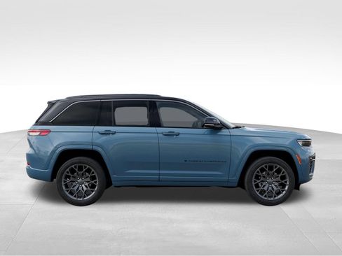 New 2026 Jeep Grand Cherokee Summit w/ Obsidian Package AWD/4WD image 21