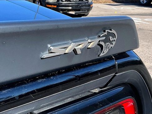 Used 2017 Dodge Challenger SRT Hellcat image 12