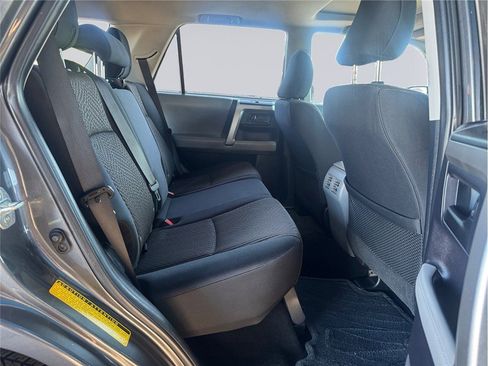 Used 2013 Toyota 4Runner SR5 image 21