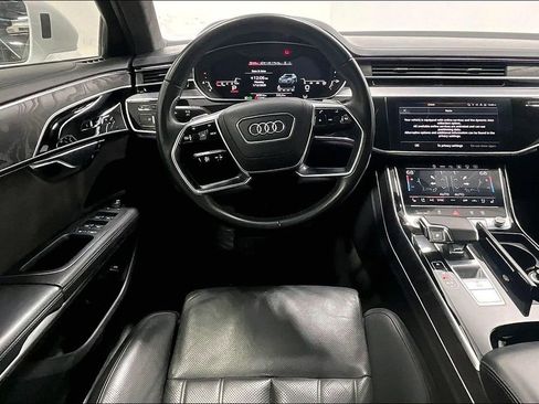 Used 2021 Audi A8 L 4.0T image 5
