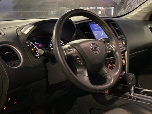 Used 2020 Nissan Pathfinder SV w/ Rock Creek Edition image 8