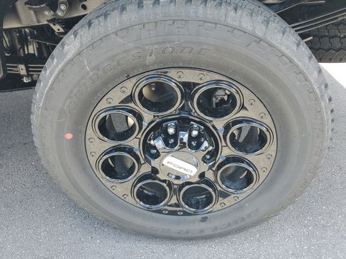 New 2026 Ford F350 Lariat w/ Black Appearance Package image 7