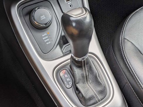 Used 2021 Jeep Compass Latitude image 27