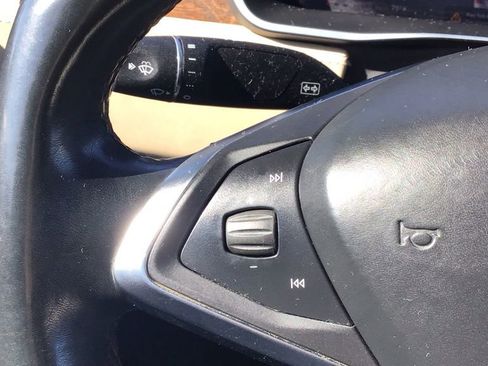 Used 2016 Tesla Model X 90D image 19