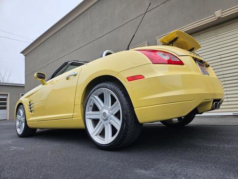 Used 2005 Chrysler Crossfire Limited image 6