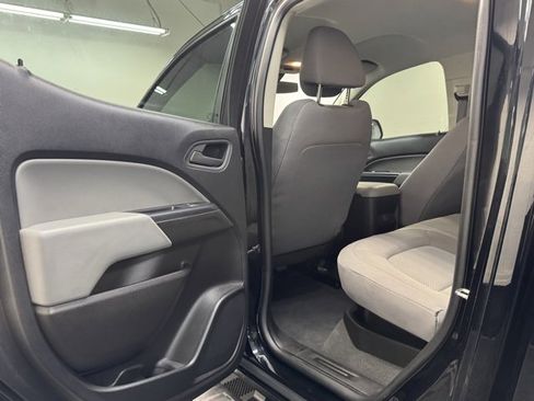 Used 2022 Chevrolet Colorado W/T w/ Custom Special Edition image 22