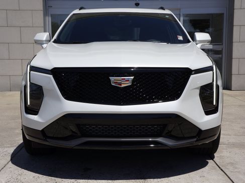 Used 2024 Cadillac XT4 Sport AWD/4WD image 14
