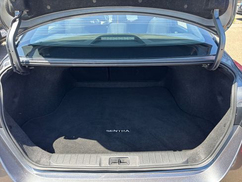 Used 2025 Nissan Sentra SV FWD image 29