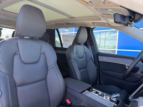 New 2026 Volvo XC90 T8 Ultra w/ Lounge Package image 13
