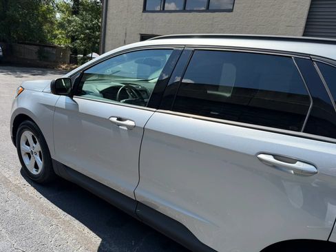Used 2020 Ford Edge SE AWD/4WD image 32