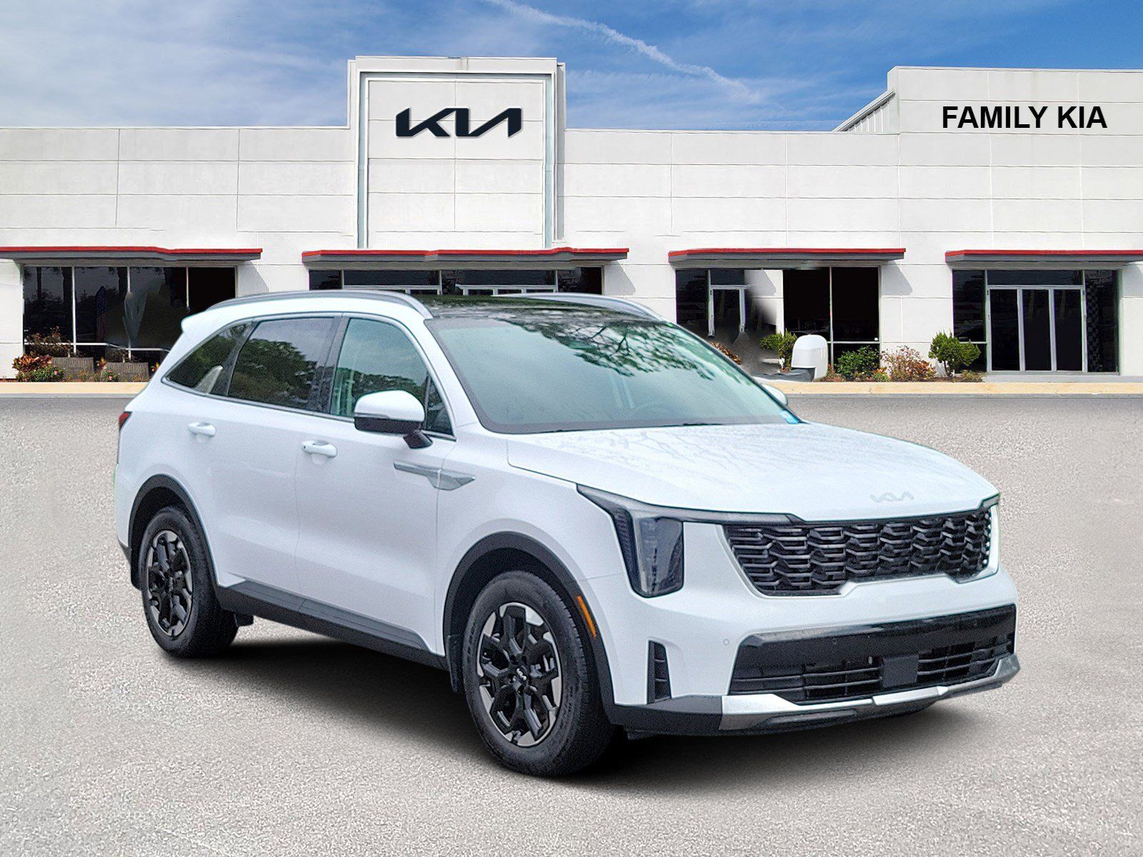 Certified 2025 Kia Sorento S w/ Panoramic Sunroof Package FWD 360° Tour