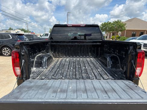 Used 2023 GMC Sierra 1500 Elevation AWD/4WD image 15