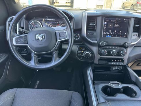 Used 2022 RAM 1500 Big Horn AWD/4WD image 16