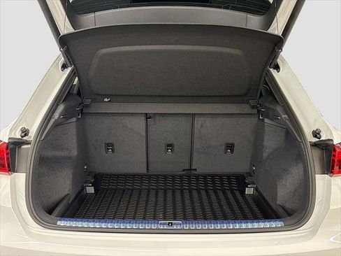 Certified 2025 Audi Q3 2.0T Premium w/ Convenience Package image 21