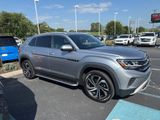 Used 2021 Volkswagen Atlas Cross Sport SEL Premium image 2