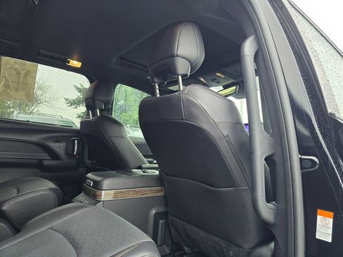 Used 2025 Toyota Sienna Platinum image 16