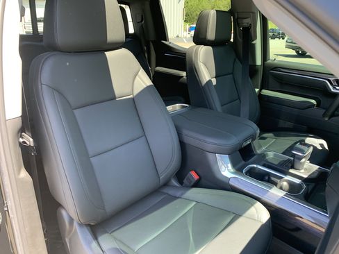 Used 2024 Chevrolet Silverado 1500 LTZ w/ LTZ Premium Package AWD/4WD image 49