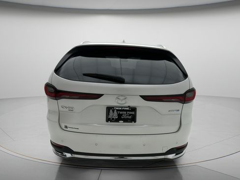 Used 2024 MAZDA CX-90 Plug-In Hybrid w/ Premium Pkg AWD/4WD image 7