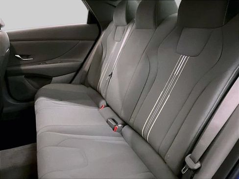 Used 2023 Hyundai Elantra SEL FWD image 25