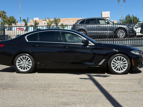 Used 2021 BMW 530i w/ Convenience Package RWD image 3