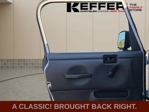 Used 2004 Jeep Wrangler 4WD image 23