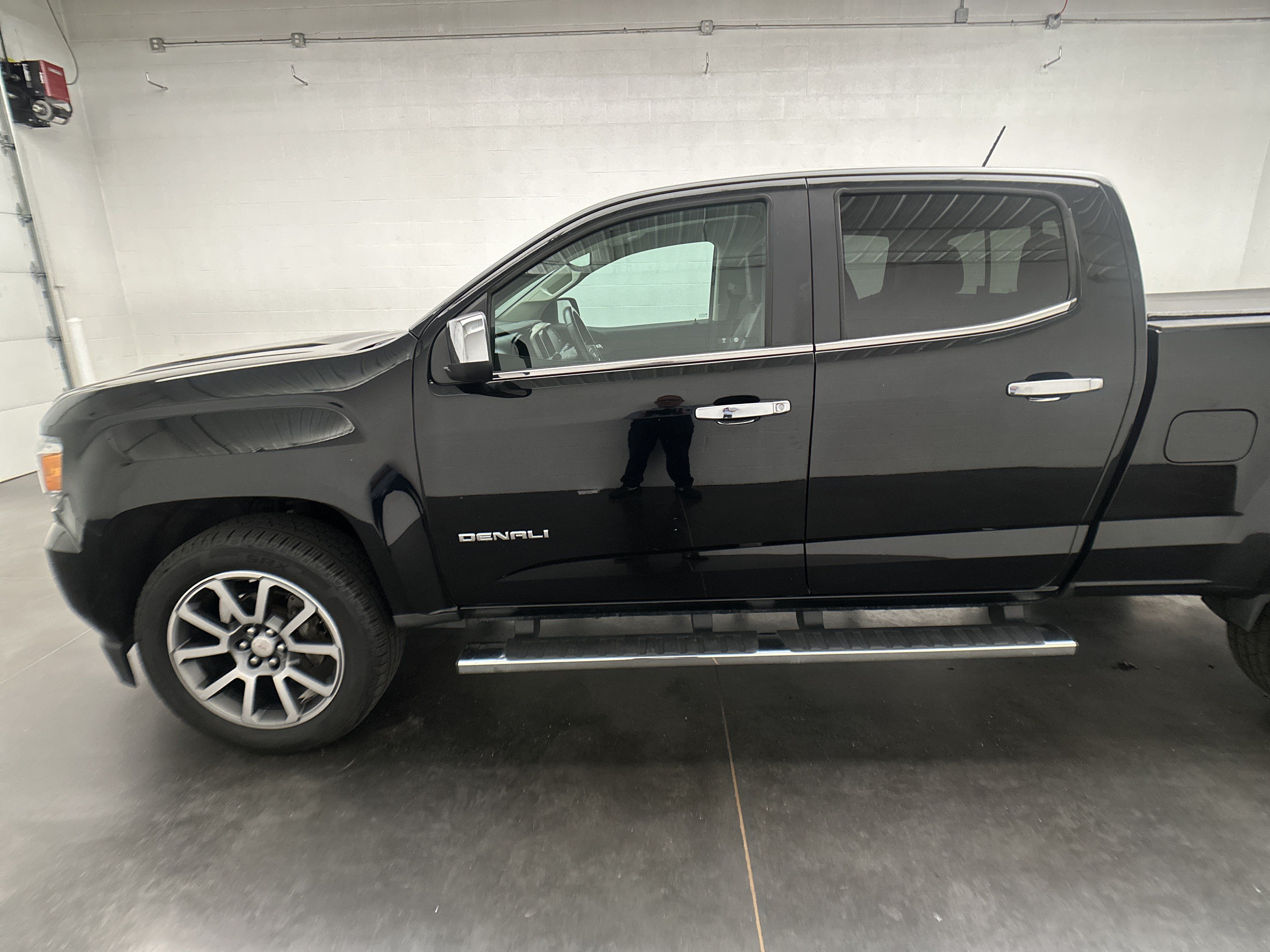 Used 2019 GMC Canyon Denali AWD/4WD image 5