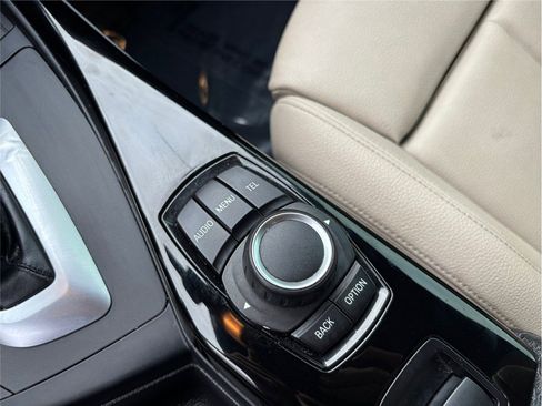 Used 2017 BMW 230i Convertible RWD image 28