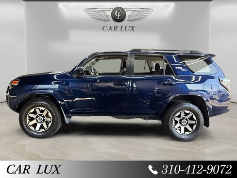 Used 2019 Toyota 4Runner TRD Off-Road AWD/4WD image 2