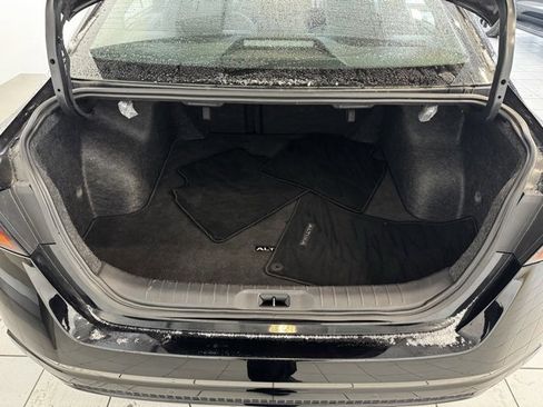 Used 2024 Nissan Altima 2.5 SV image 34