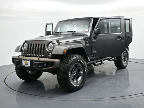 Used 2017 Jeep Wrangler Unlimited Sahara image 25