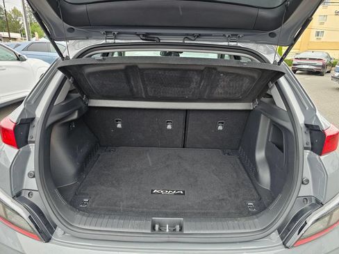 Used 2023 Hyundai Kona SE FWD image 15