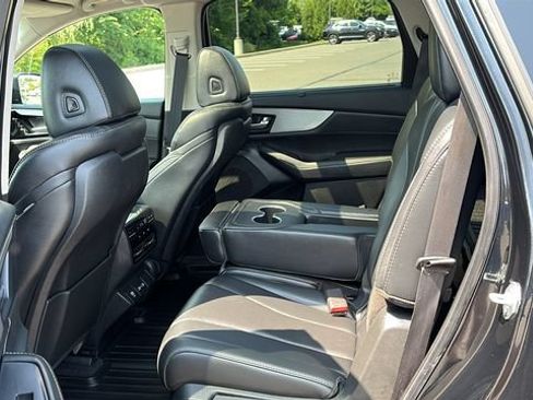Certified 2024 Acura MDX SH-AWD w/ Technology Package image 23