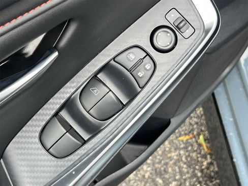 New 2025 Nissan Sentra SR w/ Midnight Edition image 16