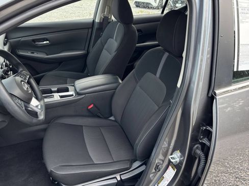 Used 2025 Nissan Sentra SV FWD image 34