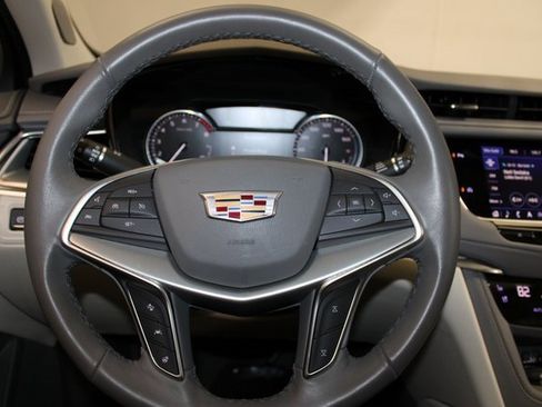 Certified 2022 Cadillac XT5 Premium Luxury image 23