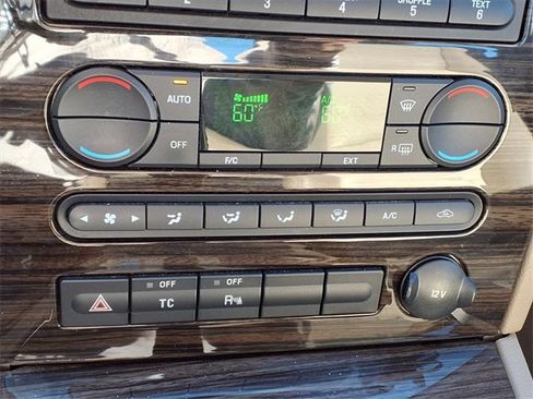 Used 2007 Mercury Montego Luxury image 17