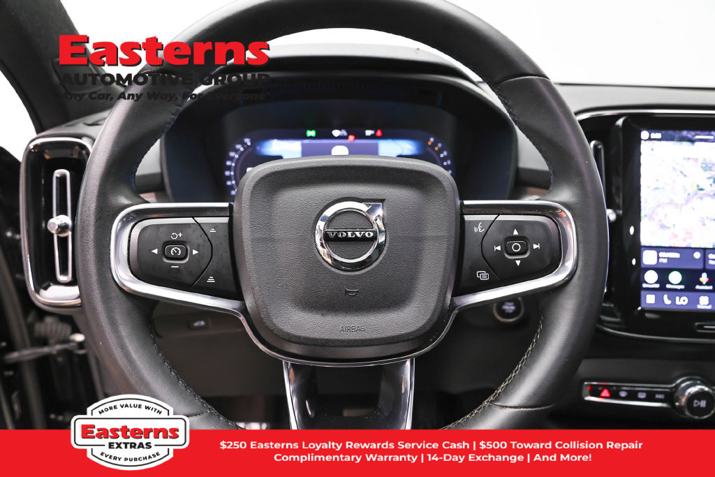 Used 2024 Volvo XC40 B5 Core AWD/4WD image 11