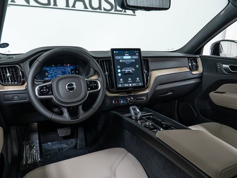 New 2026 Volvo XC60 B5 Core w/ Climate Package image 16