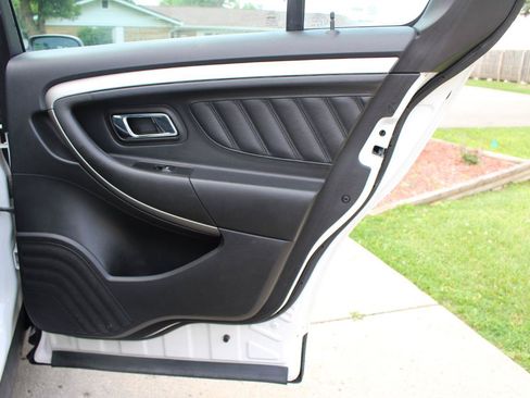 Used 2014 Ford Taurus SEL w/ Equipment Group 201A FWD image 33