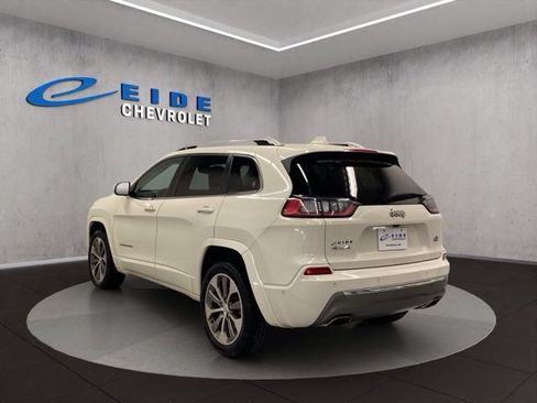 Used 2019 Jeep Cherokee Overland w/ Technology Group AWD/4WD image 13