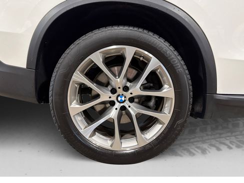 Used 2026 BMW X5 xDrive40i AWD/4WD image 52