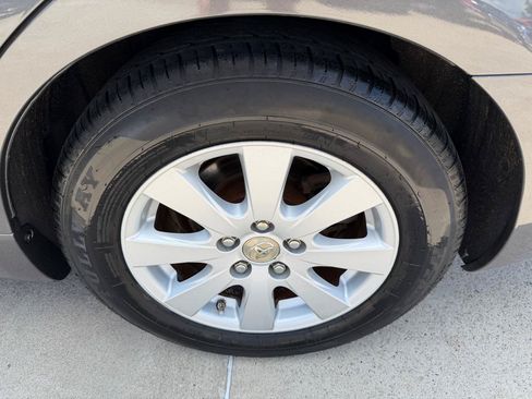 Used 2007 Toyota Camry SE FWD image 9
