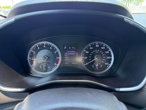 Used 2020 Hyundai Santa Fe SE FWD image 17