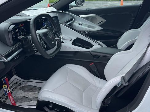 Used 2022 Chevrolet Corvette Stingray Preferred Cpe w/ Battery Protection Package RWD image 12