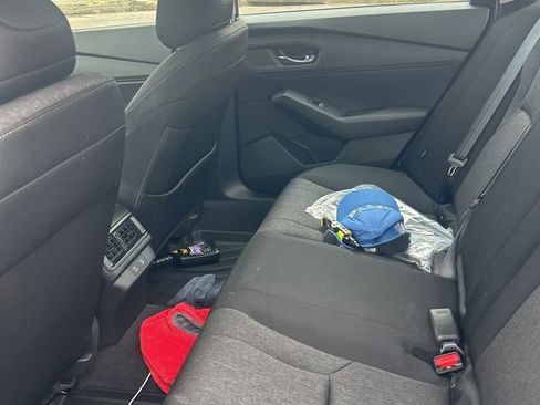 Used 2025 Honda Accord SE image 12